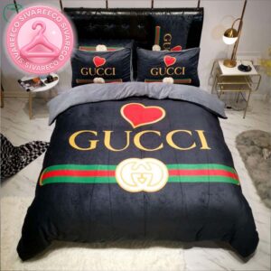 Luxury Gucci Heart Big Logo With Vintage Monogram Background Bedding Set
